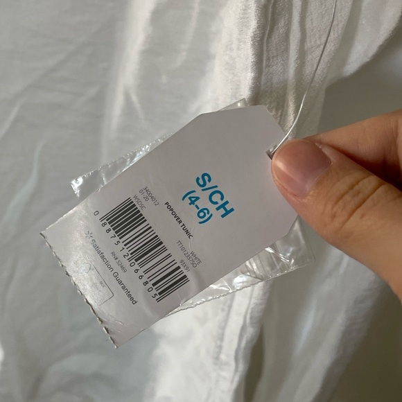 Time and Tru|White Long Tunic Button Down Blouse, Beachy Vibes•••Size Small,NWT - Picture 8 of 13